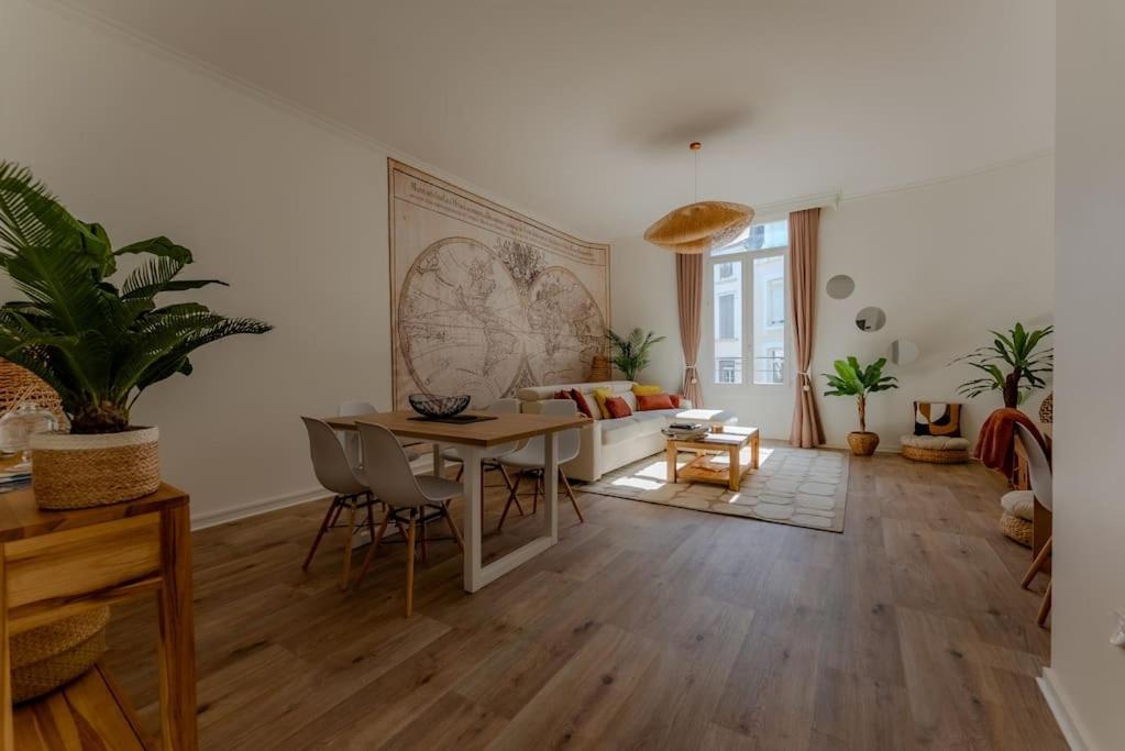 L'Echappee Chic Au Coeur De Valence Apartment วาลองซ์ ภายนอก รูปภาพ