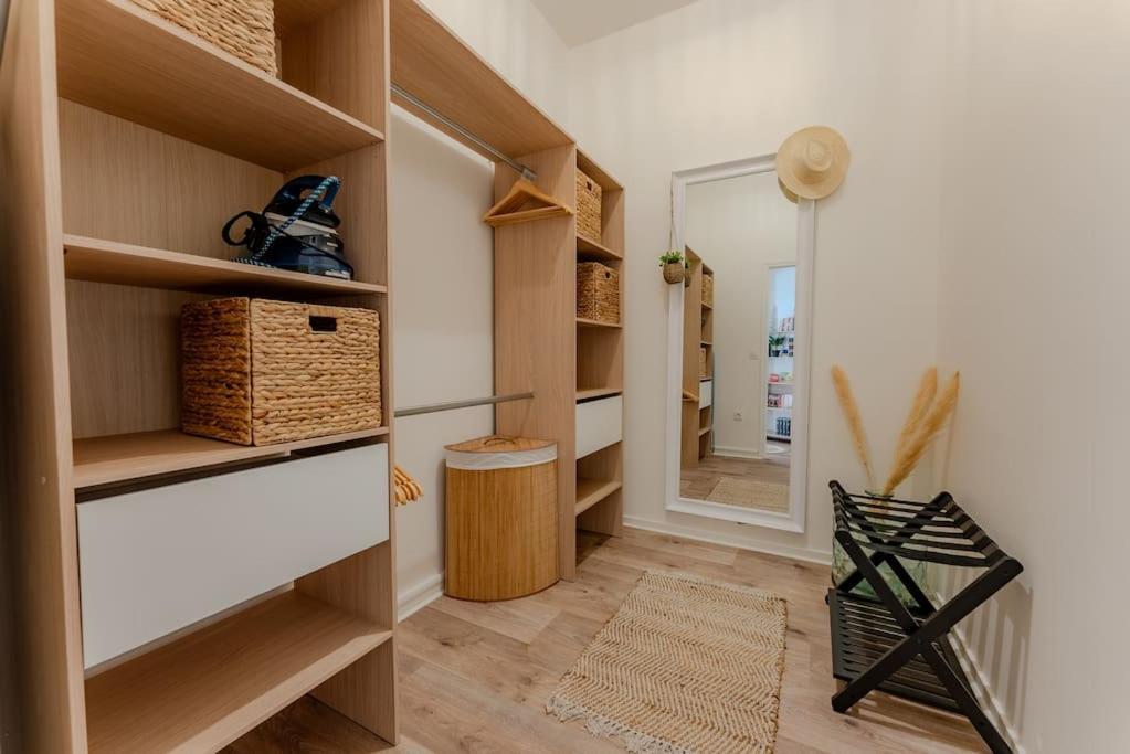 L'Echappee Chic Au Coeur De Valence Apartment วาลองซ์ ภายนอก รูปภาพ