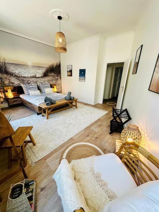 L'Echappee Chic Au Coeur De Valence Apartment วาลองซ์ ภายนอก รูปภาพ