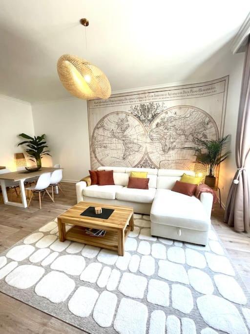 L'Echappee Chic Au Coeur De Valence Apartment วาลองซ์ ภายนอก รูปภาพ