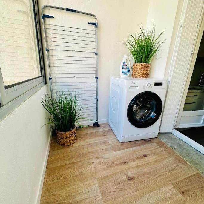 L'Echappee Chic Au Coeur De Valence Apartment วาลองซ์ ภายนอก รูปภาพ